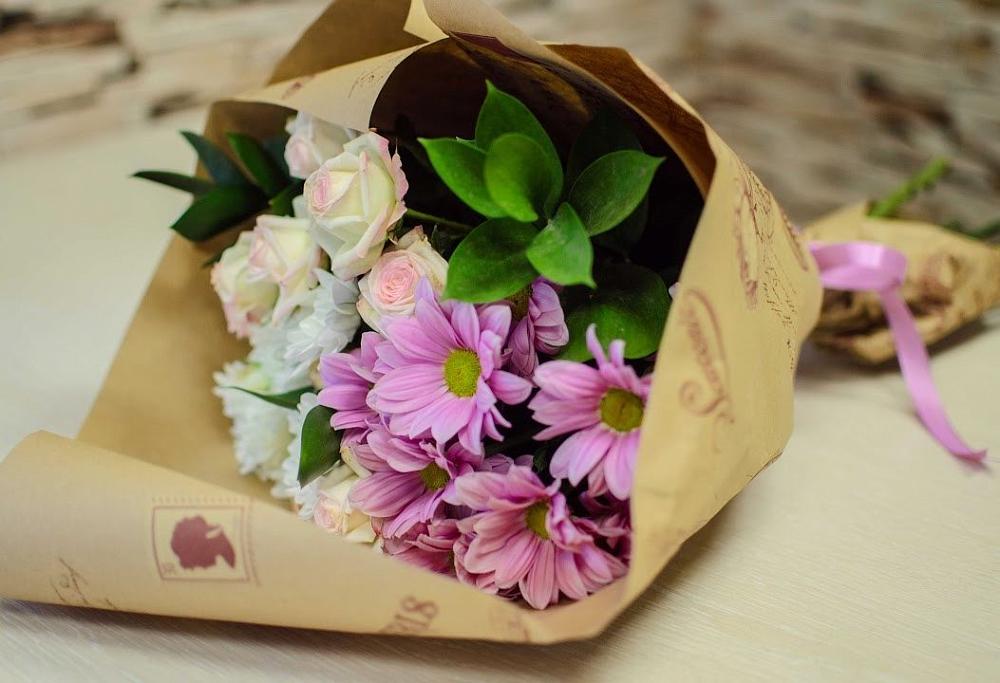 Букет цветов из: Розы и Хризантемы в Коркино