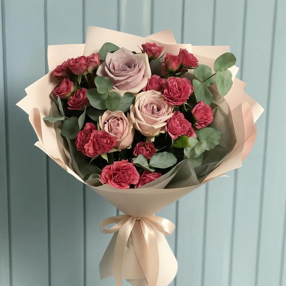 Букет цветов из: Гвоздики и Розы в Коркино