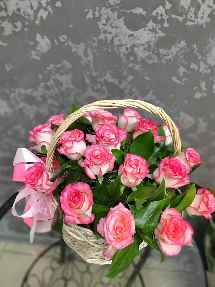 Цветочная композиция из Розы в корзине в Коркино