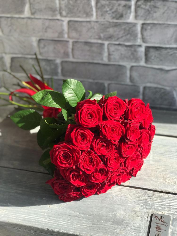 Букет Красные розы Фридом в Коркино