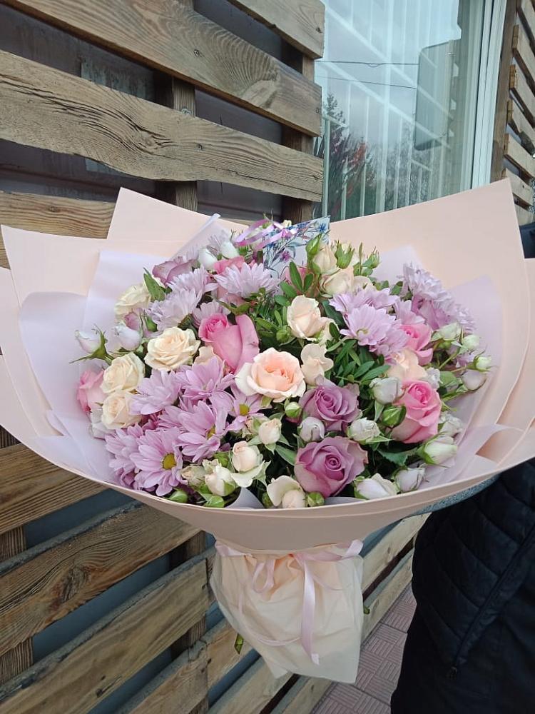 Букет цветов из: Розы и Хризантемы в Коркино