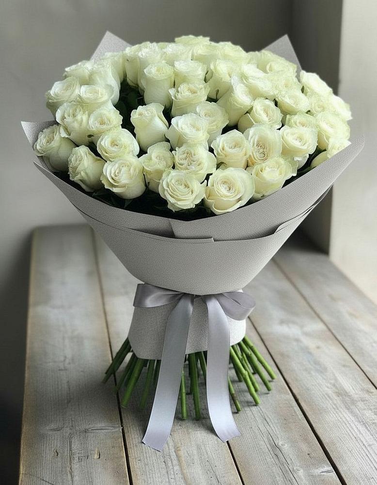 Букет 35 Белых роз в Коркино