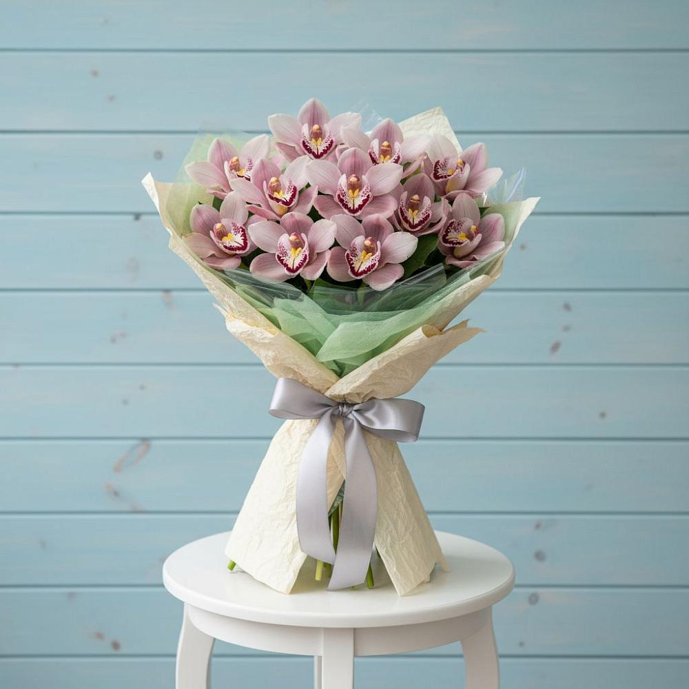 Букет цветов из: Орхидеи и Розы в Коркино