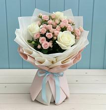 Букет цветов из:  Розы в Коркино