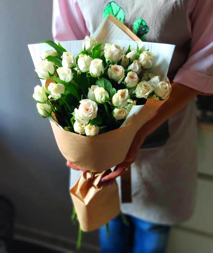 Букет цветов из: Розы в Коркино