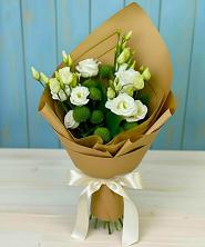 Букет цветов из:  Хризантемы и Лизиантусы в Коркино