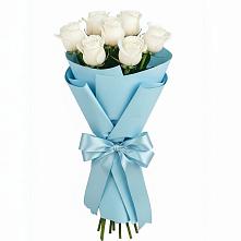 Букет 7 белых роз Проуд в Коркино