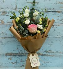 Букет цветов из:  Розы и Лизиантусы в Коркино