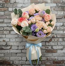 Букет цветов из:  Розы, Лизиантусы и Гвоздики #REPLACE_PRED# Коркино